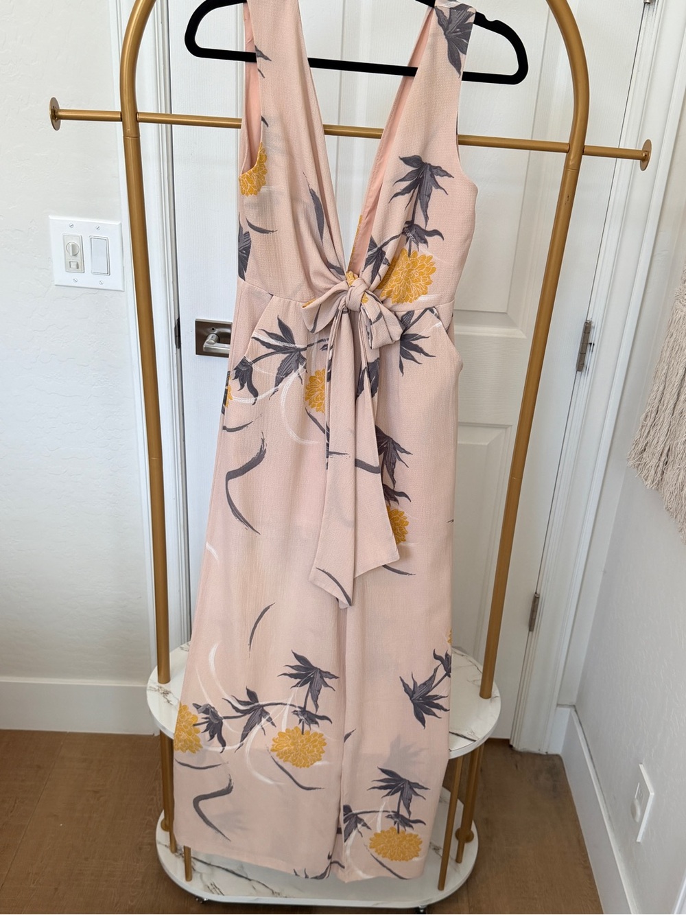 Blush Floral Tie-Front jumper